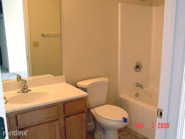 Cleveland Luxury Apartments - Photo 3 of 4