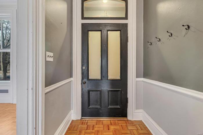 1108 S 18th St - Photo 2 of 35