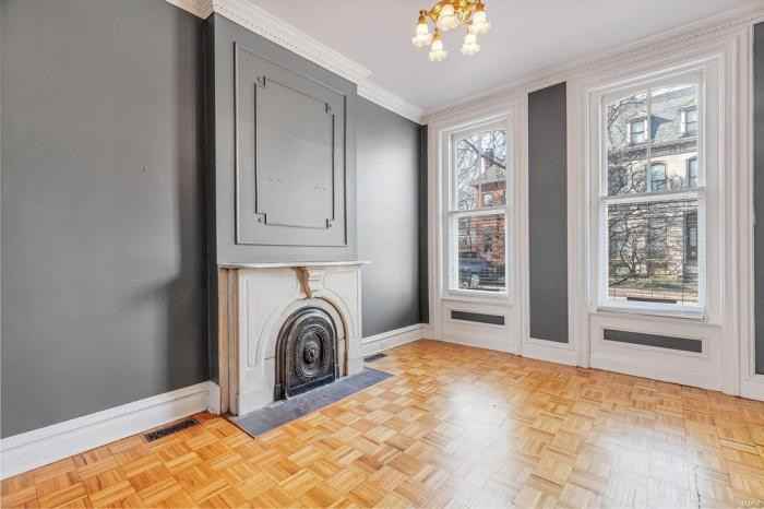 1108 S 18th St - Photo 3 of 35