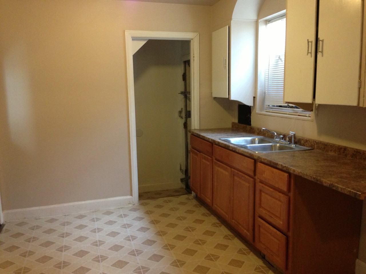 11262 Courville St - Photo 3 of 3