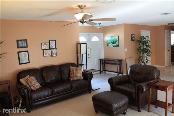 2057 Little Neck Rd - Photo 2 of 10