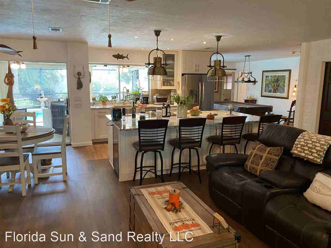 451 N Shore Dr - Photo 2 of 29