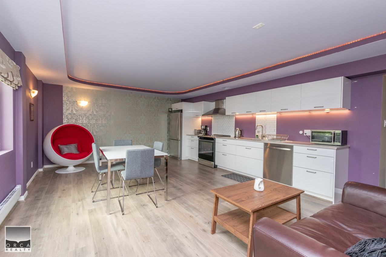 2328 Mathers Ave - Photo 3 of 14