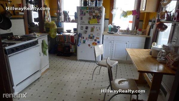 61 Tower St - Photo 2 of 5