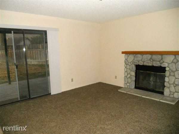 509 Westminster Dr - Photo 3 of 10