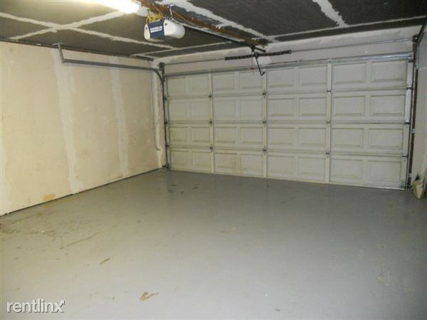 640 Cecelia Dr - Photo 3 of 10