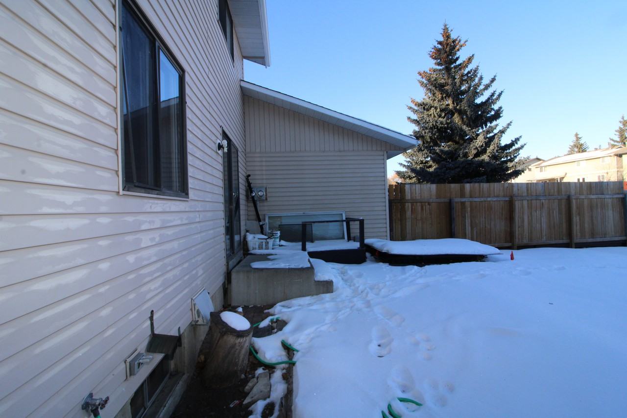 50 Pinelore Place Northeast - Photo 3 of 33