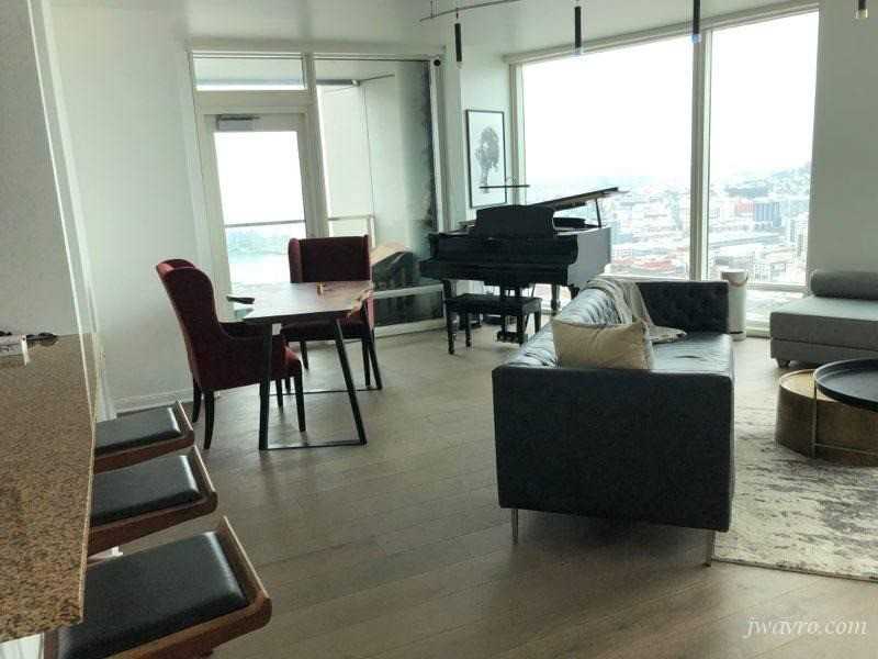 425 1st Street - Photo 3 of 41