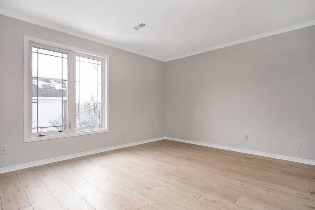 472 Hillsboro Private - Photo 3 of 25