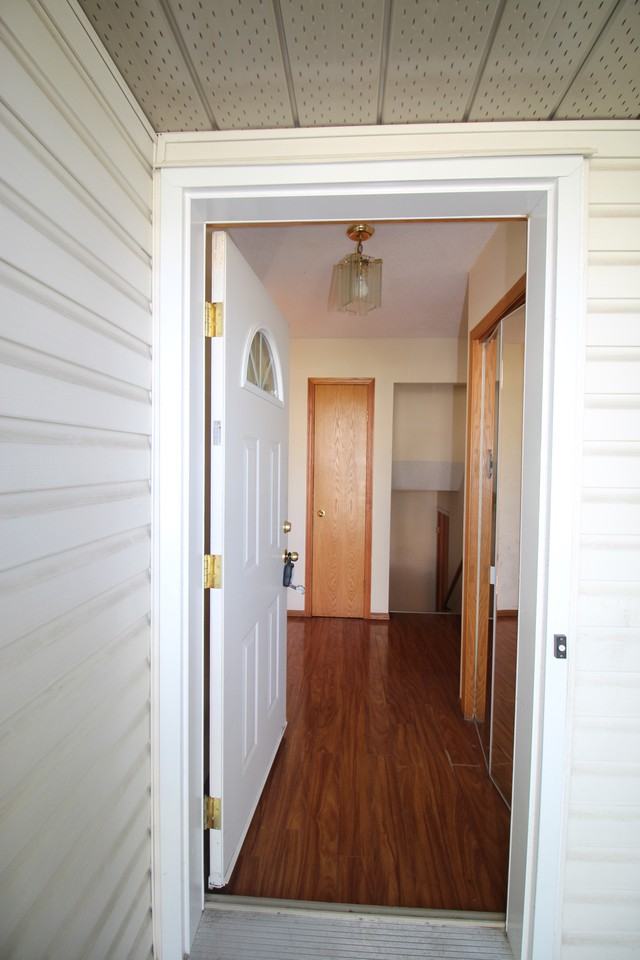 338 Costa Mesa Close Northeast - Photo 2 of 30