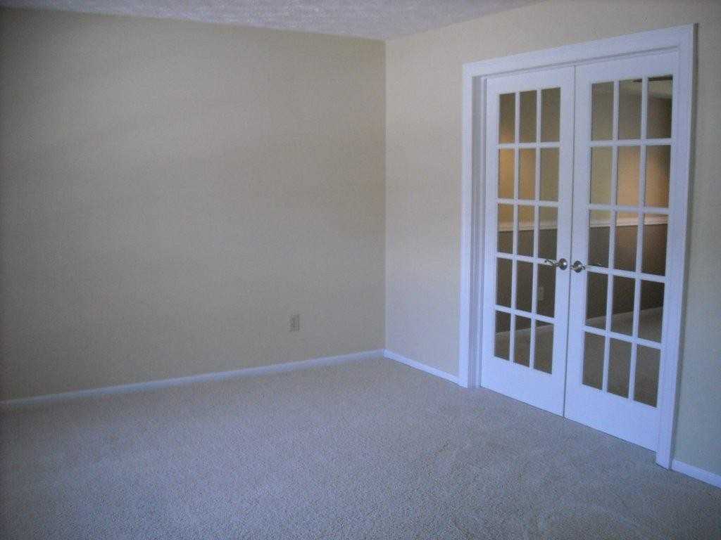 5440 Stone Hill Dr - Photo 2 of 14