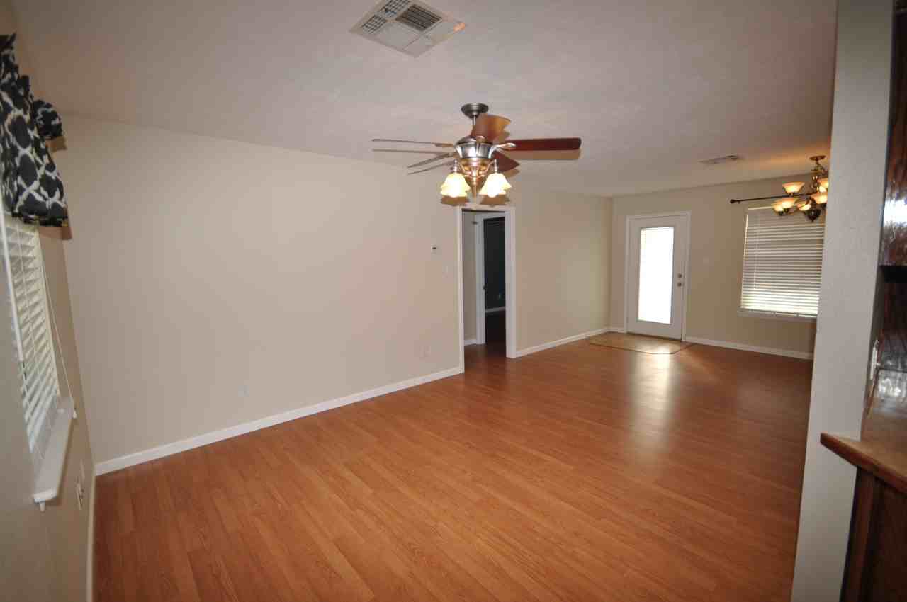 1311 Tall Sky Dr - Photo 3 of 15