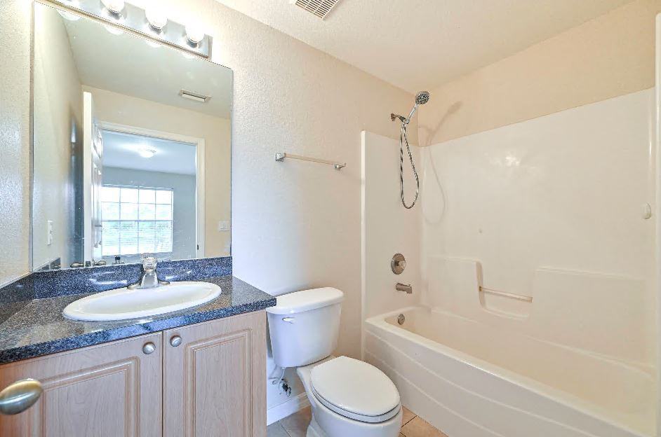 4804 24th St Sw - Photo 3 of 9