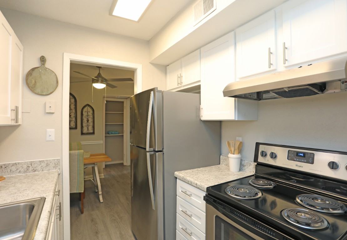 The Hamptons at Country Park - Photo 4 of 36