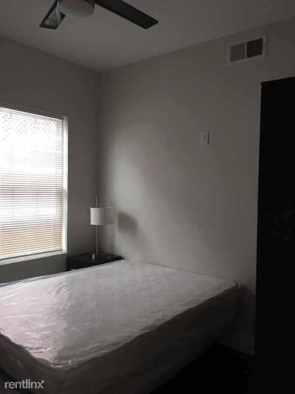 1379 Saint Bernard Ave #A - Photo 3 of 6