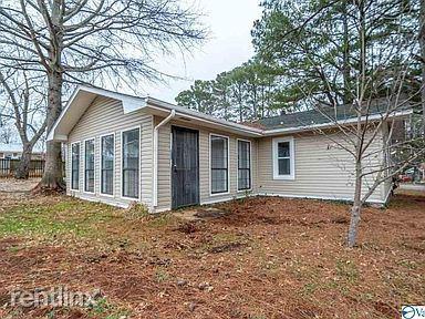 619 Larry Dr - Photo 2 of 11