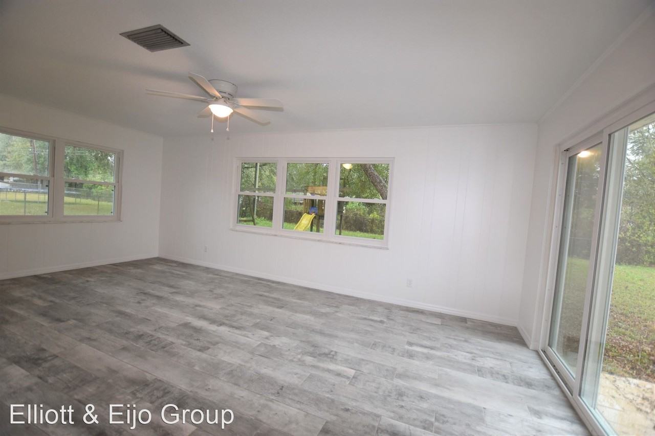 5831 Lake Grove Dr - Photo 2 of 6