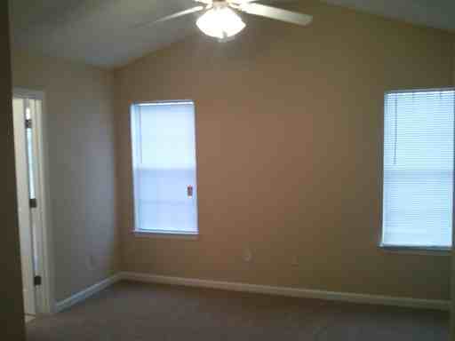 312 Harris Ave - Photo 2 of 13