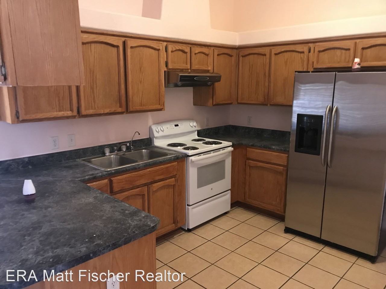 9567 E 38th Pl - Photo 3 of 7