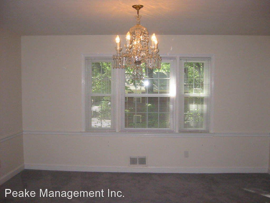 1872 Patrick Henry Dr - Photo 3 of 27