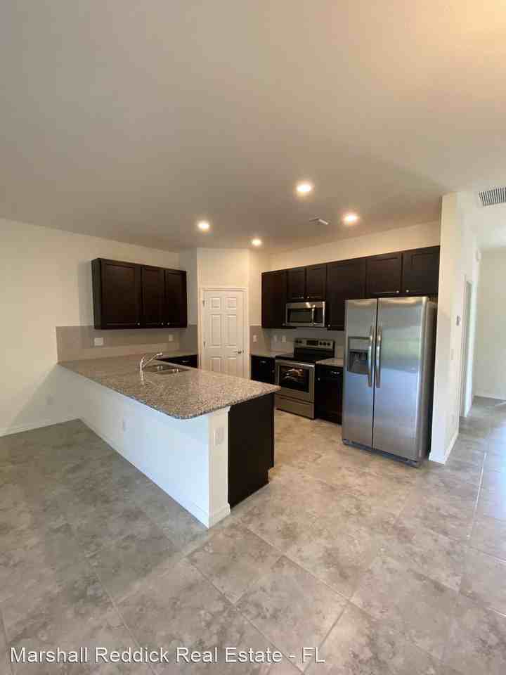 1120/1122 Oceanic Rd - Photo 2 of 8