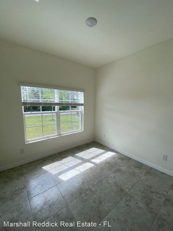 1120/1122 Oceanic Rd - Photo 3 of 8