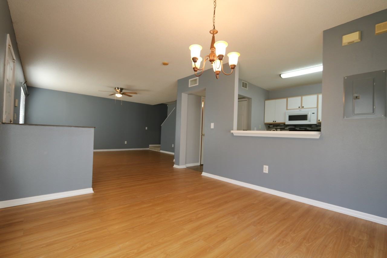 2201 Fluorshire Dr - Photo 2 of 18