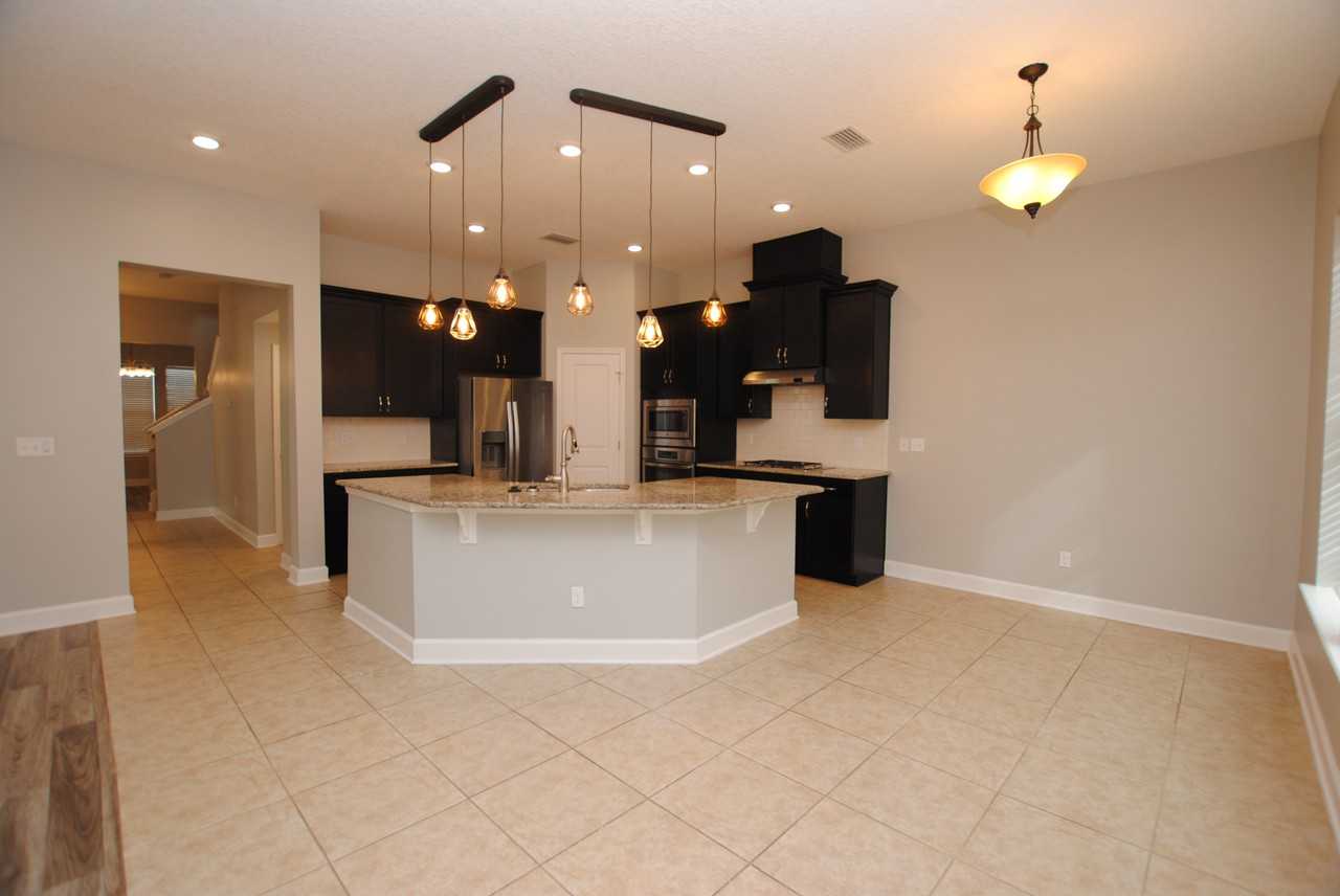 14090 Prater Ct - Photo 2 of 28