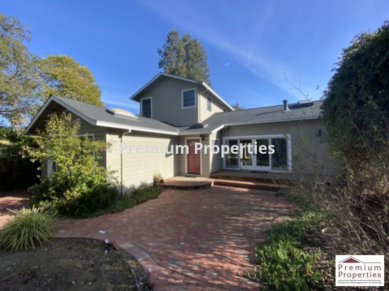 108 Crest Ave - Photo 2 of 27