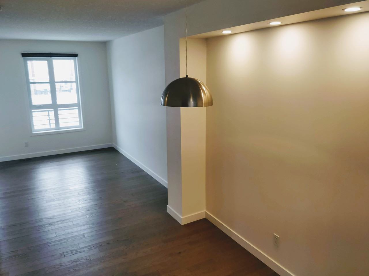 61 Walden Crescent Southeast - Photo 3 of 16
