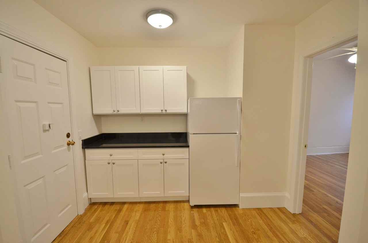 54 Westland Avenue #17