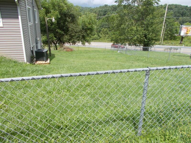 335 Little Vine Dr - Photo 2 of 13