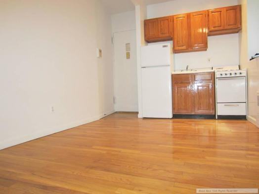 139 E 75th St - Photo 3 of 6