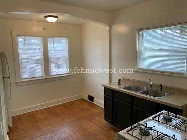 446 Lexington Ave - Photo 3 of 11