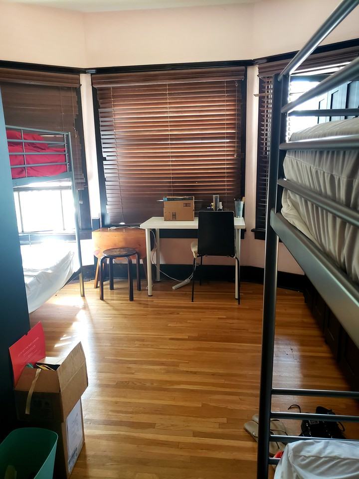 The Rose House - Photo 7 of 28