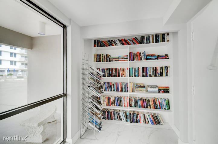 3221 S Ocean Blvd - Photo 3 of 50