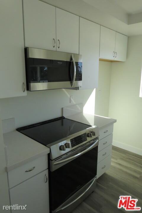 6453 Kanan Dume Rd #C