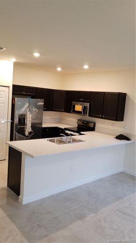 11520 Sw 250th St - Photo 2 of 7