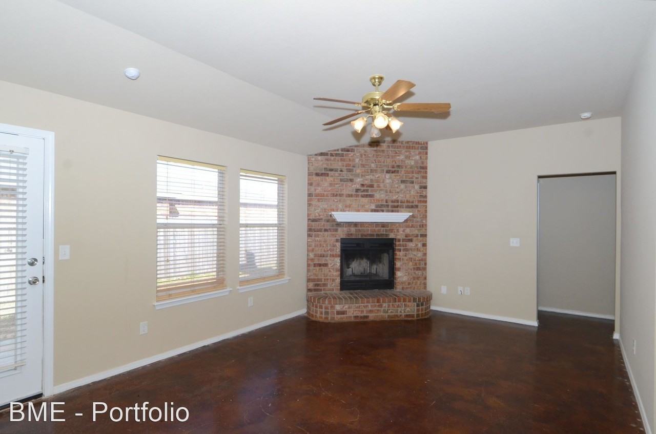 5005 Capulin Ln - Photo 2 of 3