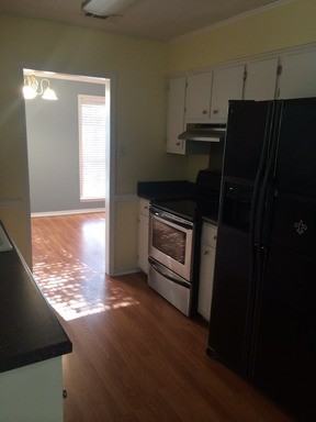 2661 Dawes Ct - Photo 3 of 7