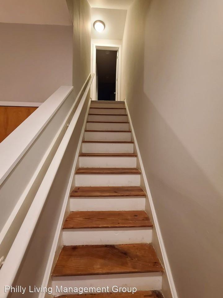 1504A Swain St - Photo 2 of 13