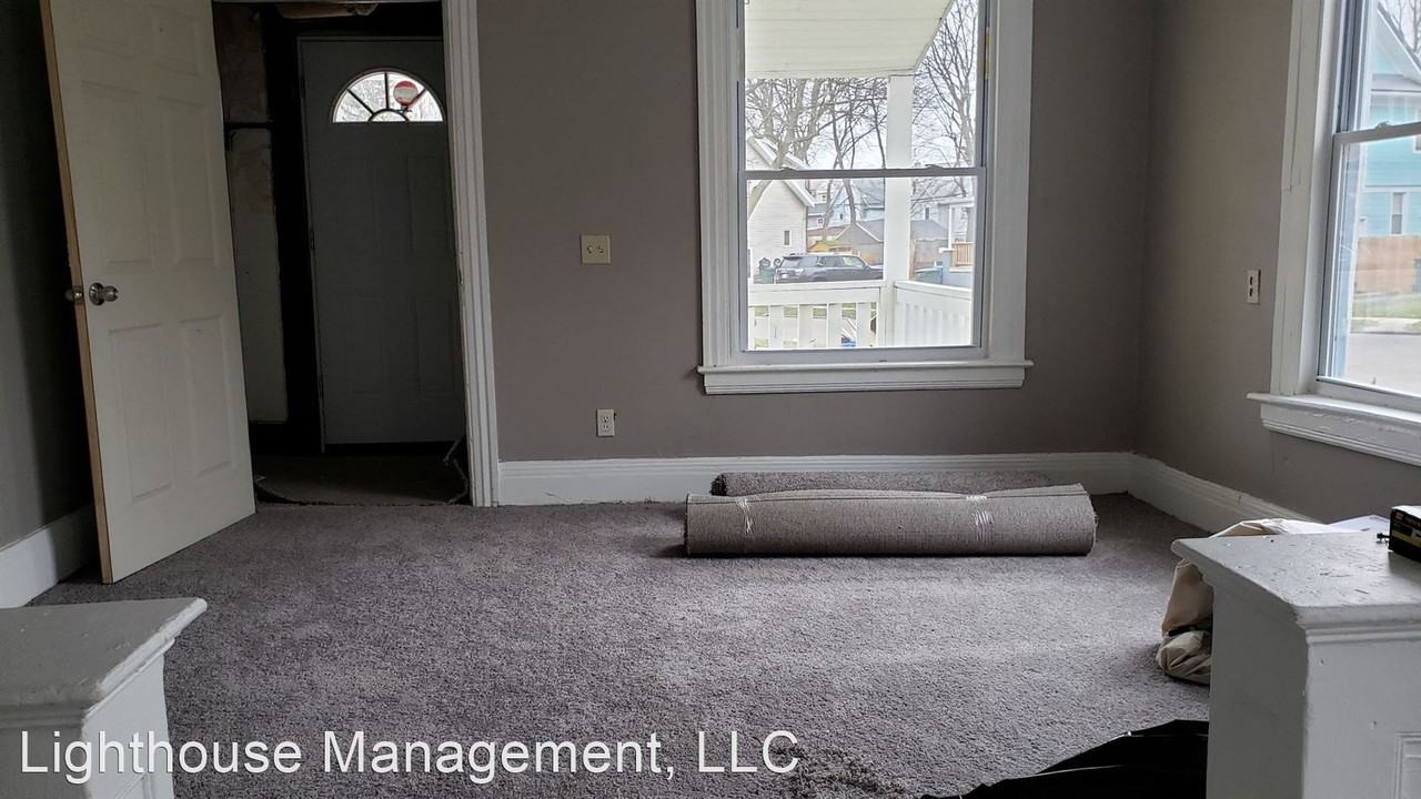 73-75 Elgin St. - Photo 2 of 13