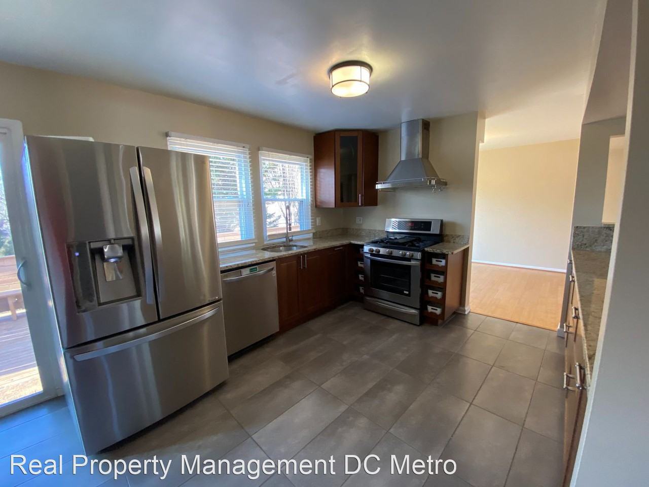 9628 Rocksparkle Row - Photo 3 of 32