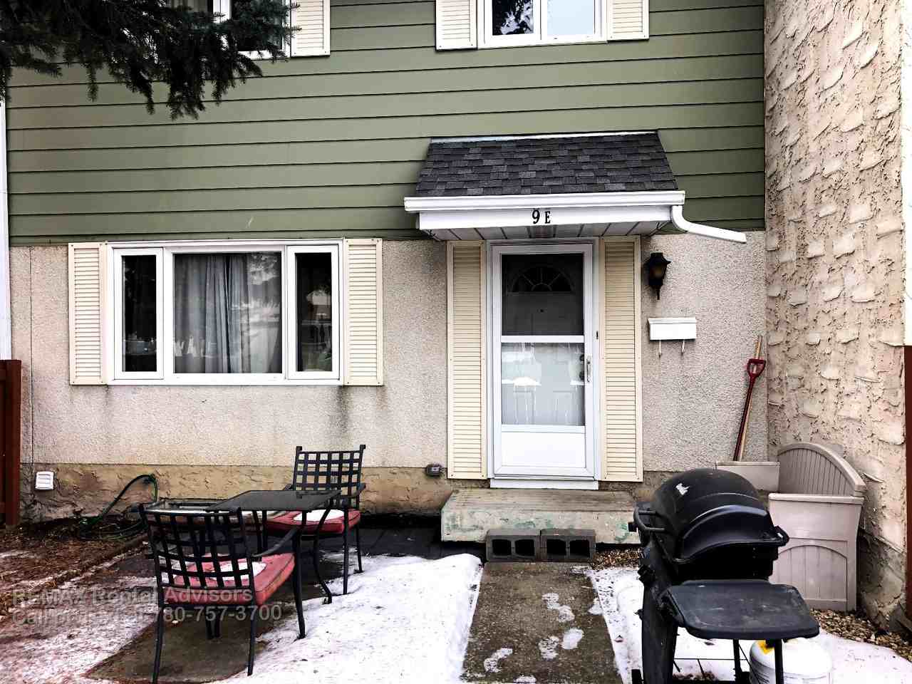 9E Callingwood Crt Nw - Photo 2 of 19