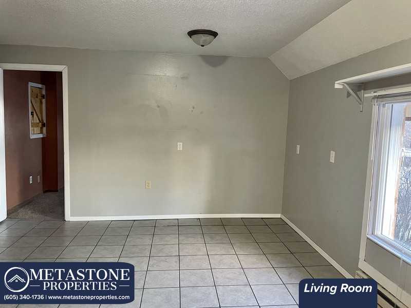 609 609 South Spring Avenue - 2 - Photo 3 of 12