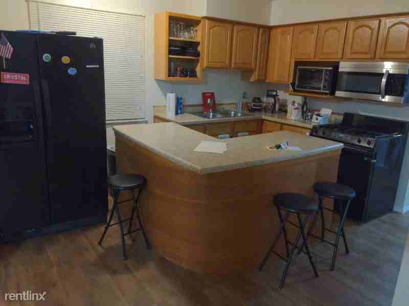 2852 S 34th St - Photo 2 of 6