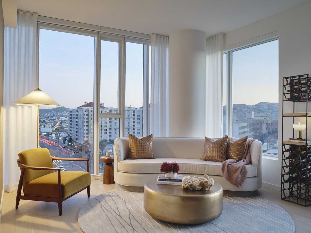 Fifteen Fifty - Photo 5 of 50