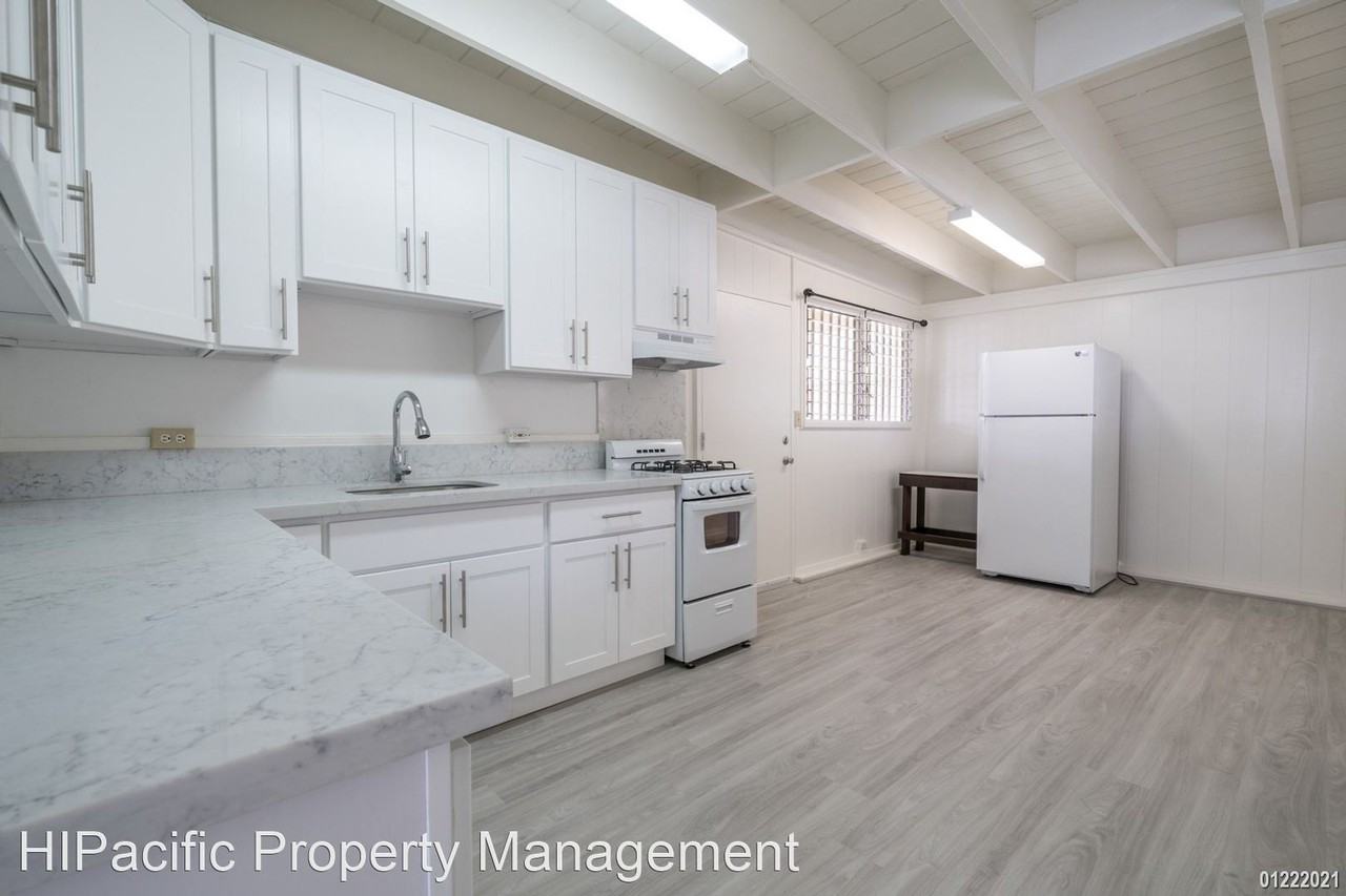 2437 Puunui Ave - Photo 2 of 19