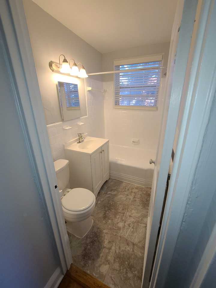 31 Chesapeake St Se - Photo 4 of 9