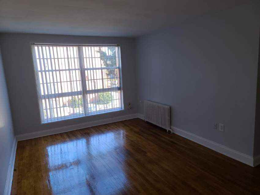 31 Chesapeake St Se - Photo 6 of 9